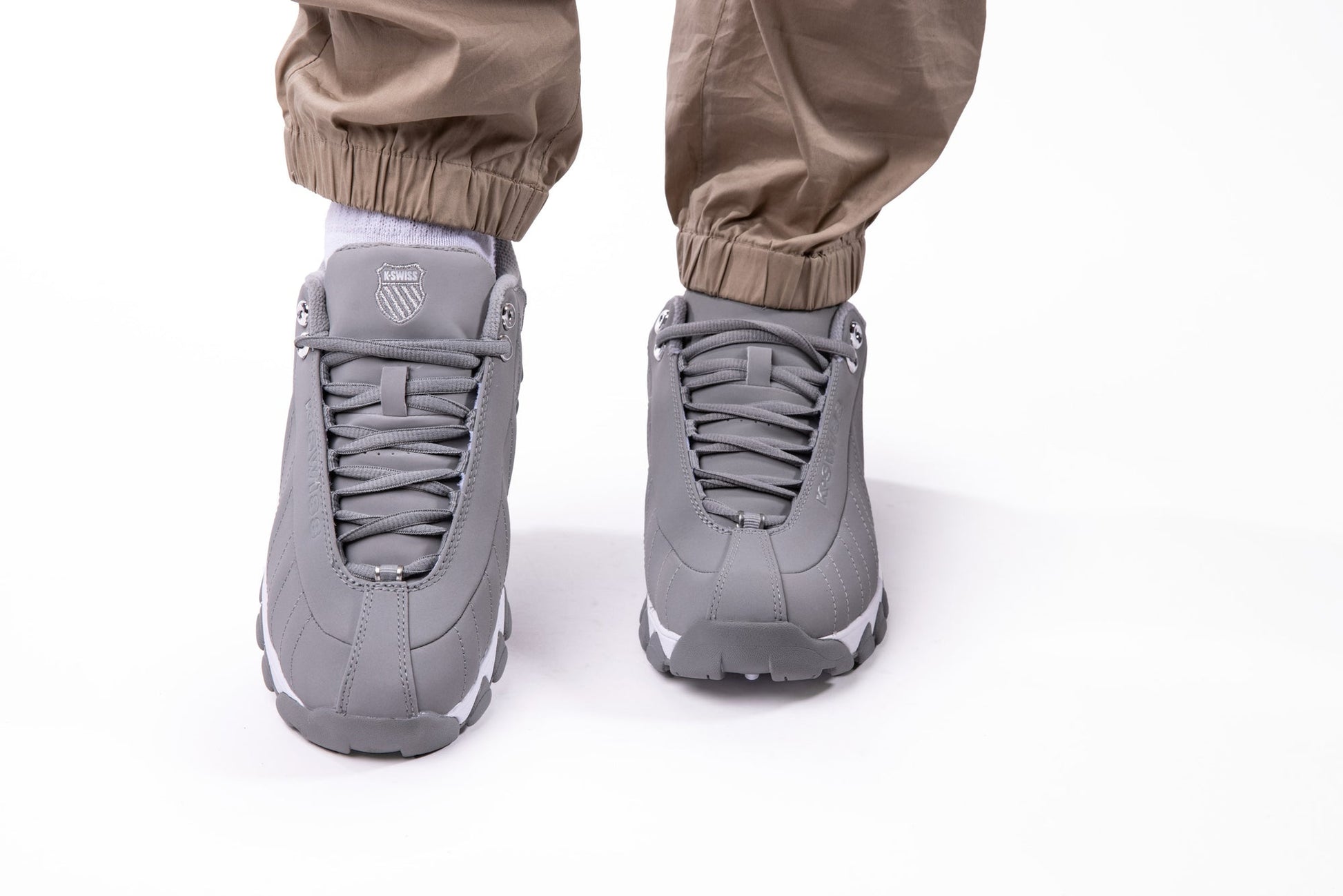 ST329 CMF Sneakers - Premium Brand Shoes for Men and Women