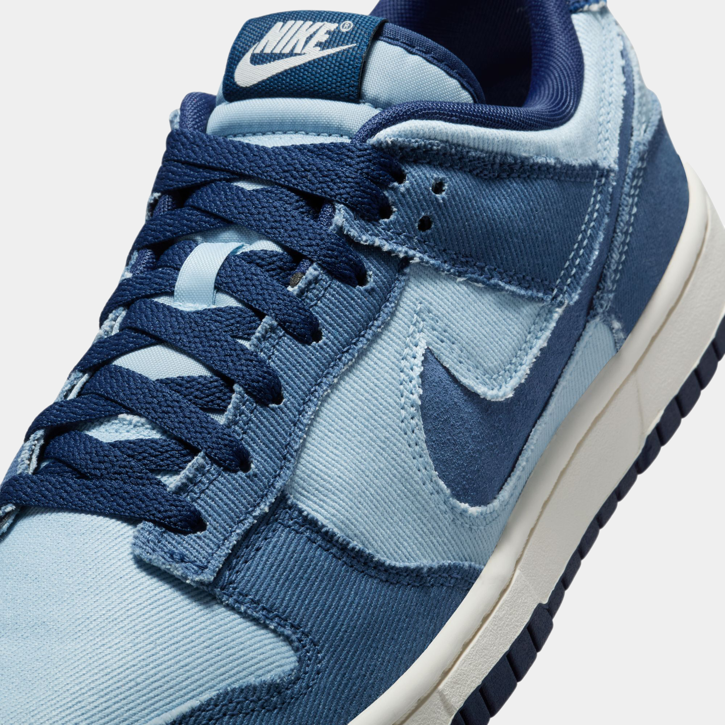 Dunk Low Retro SE Sneakers - Premium Brand Shoes for Men and Women