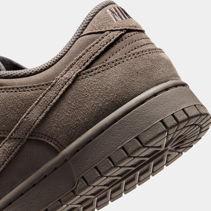 Dunk Low Retro SE Sneakers - Premium Brand Shoes for Men and Women