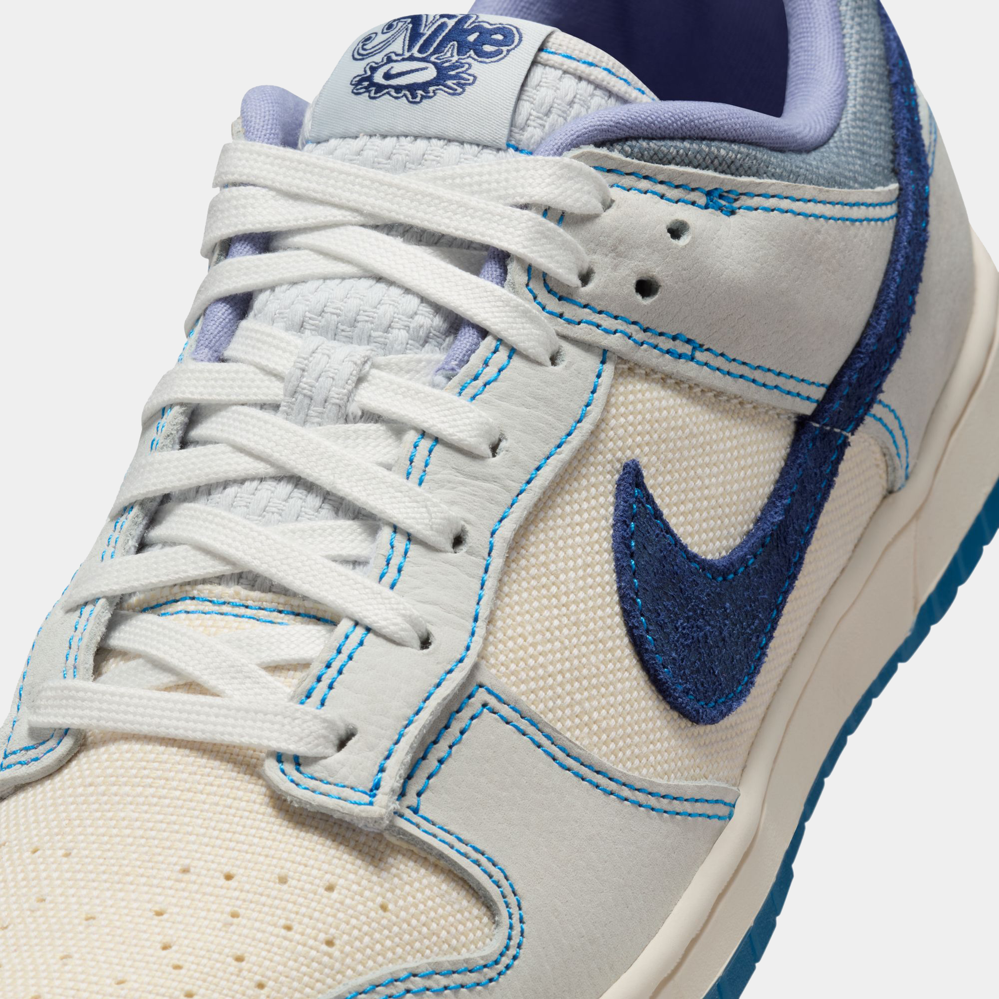 Dunk Low Retro SE Sneakers - Premium Brand Shoes for Men and Women