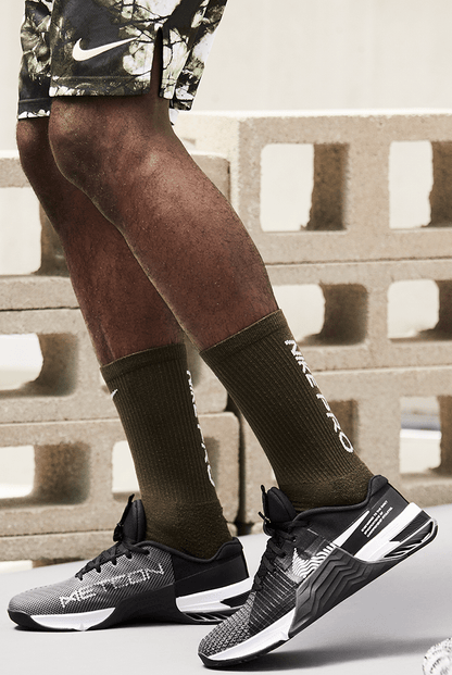 Metcon 8 Sneakers - Premium Brand Shoes for Men and Women