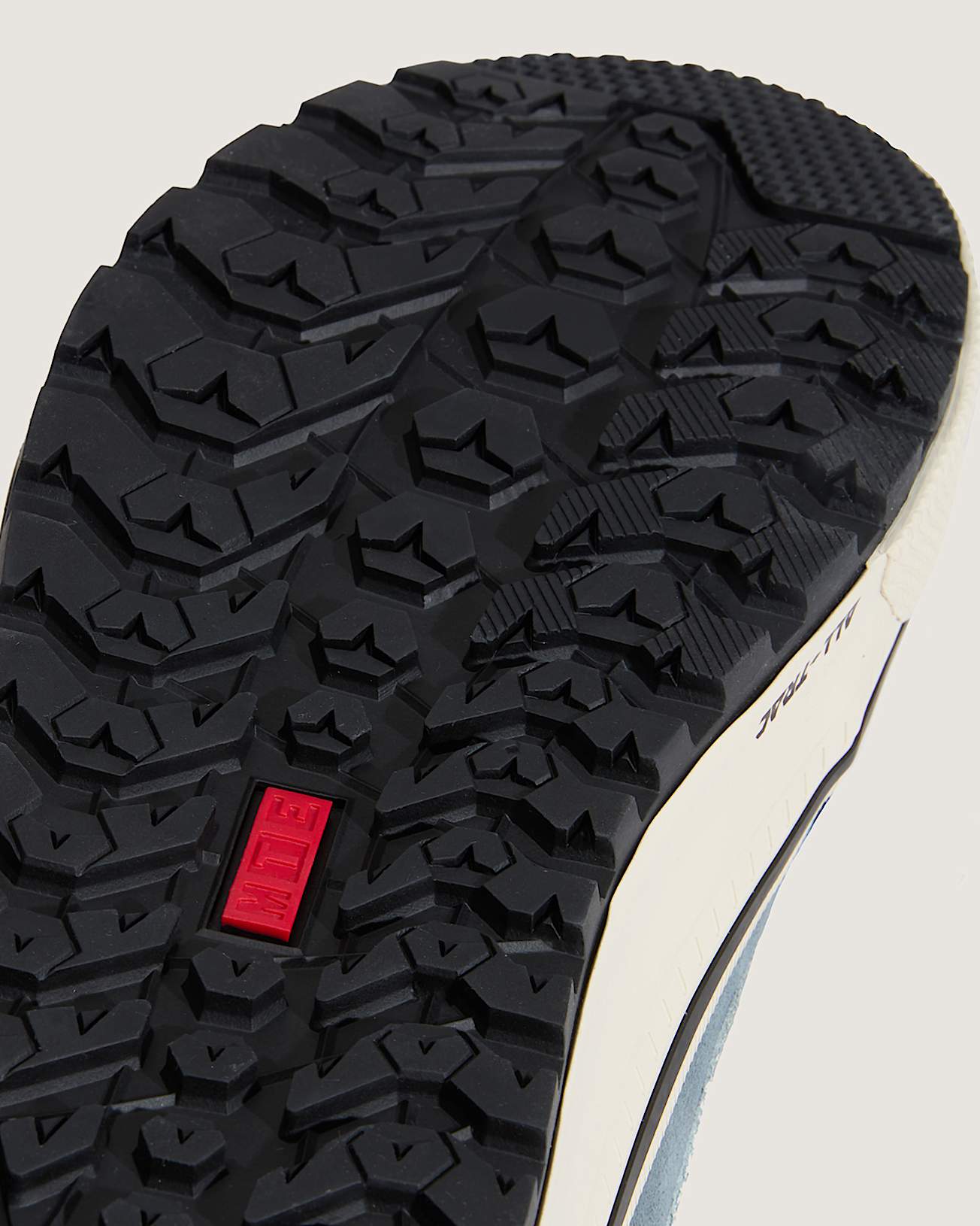 MTE Sk8-hi Waterproof Insulated Shoe Sneakers - Premium Brand Shoes for Men and Women